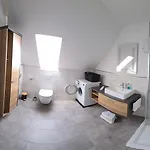 Moderne 3 Panorama Mit Grossem Balkon Fuer 4personen Inklusive Wifi Und Parkplatz