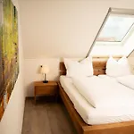 Moderne 3 Panorama Mit Grossem Balkon Fuer 4personen Inklusive Wifi Und Parkplatz *