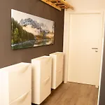 Moderne 3 Panorama Mit Grossem Balkon Fuer 4personen Inklusive Wifi Und Parkplatz Gunzenhausen