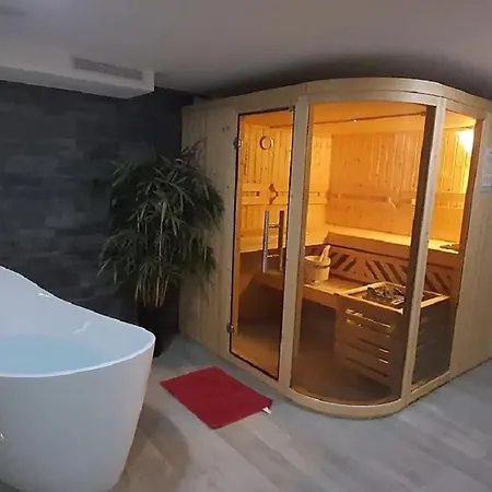 Appartement Moderne 3 Panorama Mit Grossem Balkon Fuer 4personen Inklusive Wifi Und Parkplatz Gunzenhausen